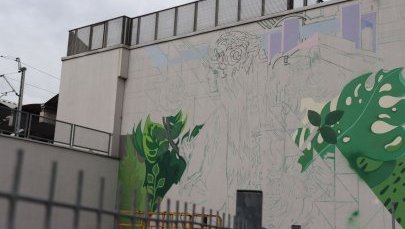 Na ścianie dworca PKP w Katowicach powstaje mural. Będzie gotowy 28 maja ZDJĘCIA