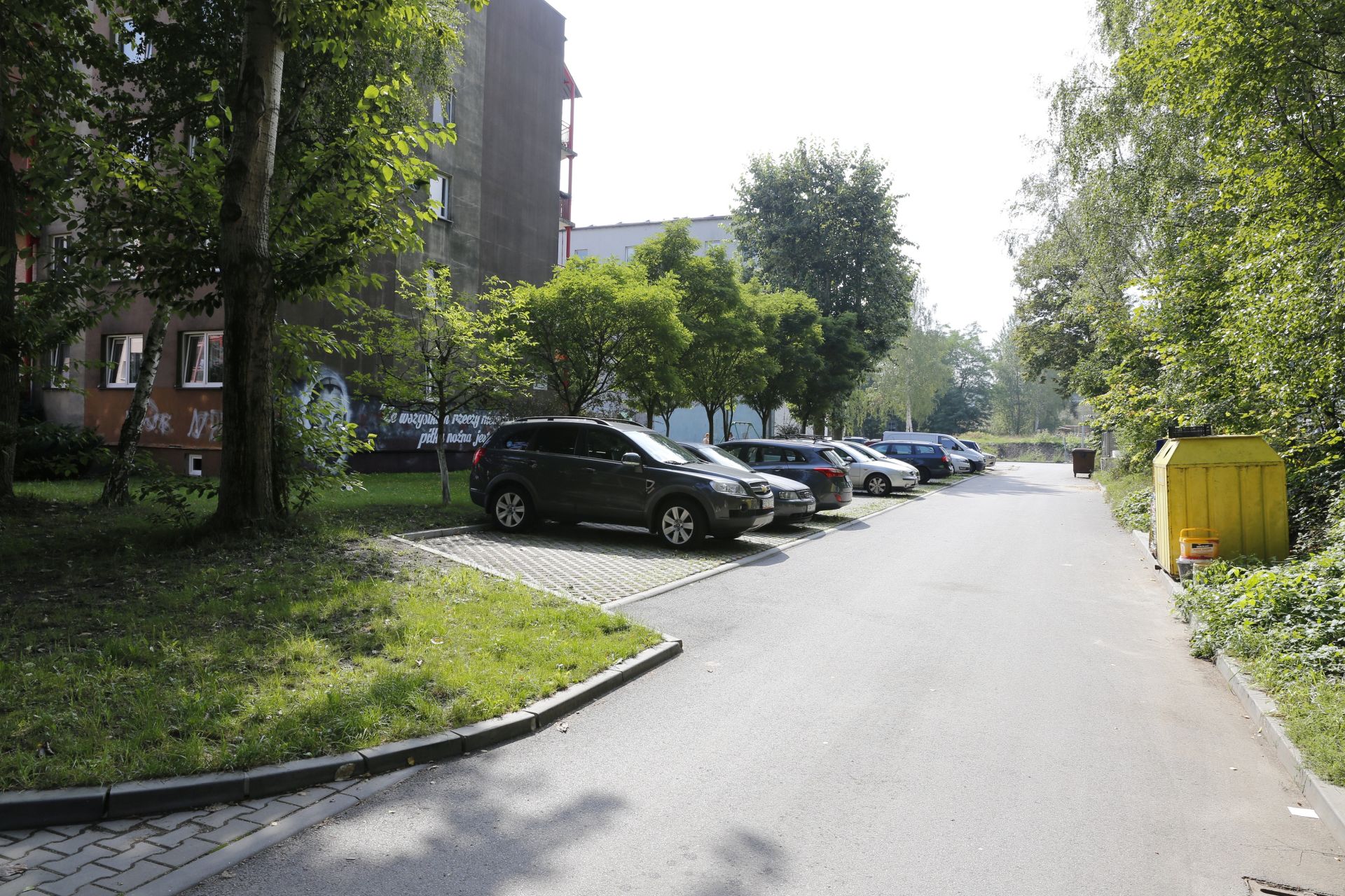 droga osiedlowa przy ul. Kolistej w Katowicach