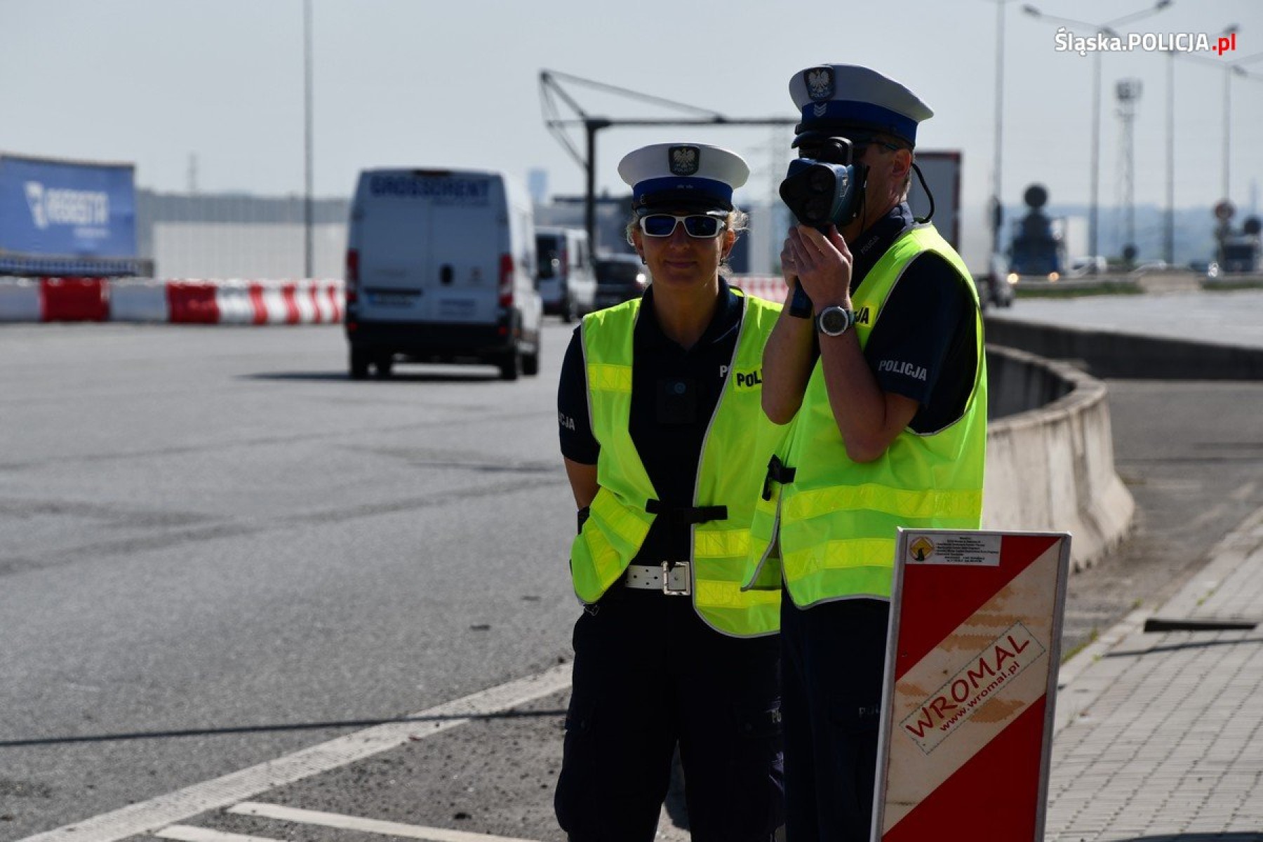 policyjna kontrola prędkości na autostradzie A4