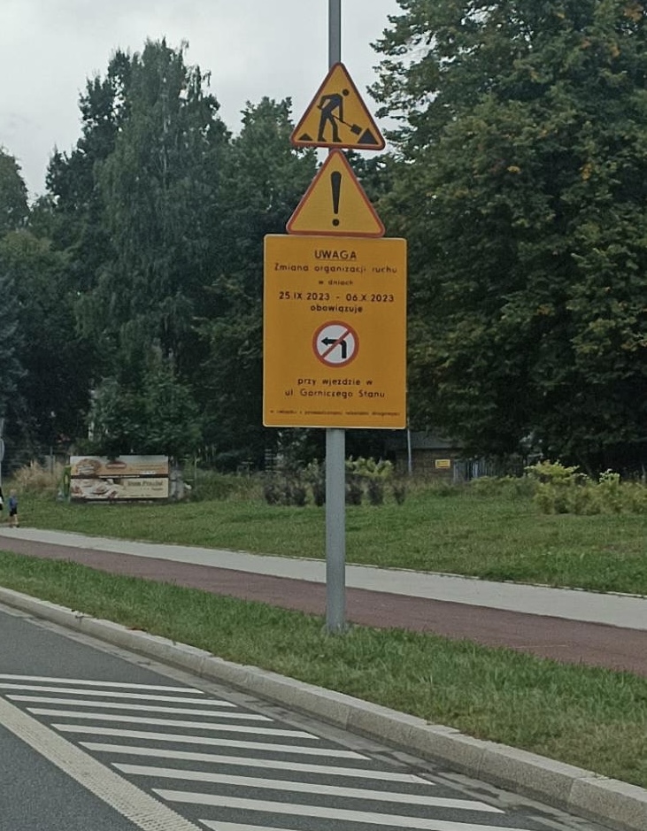 Znak drogowy w Katowicach