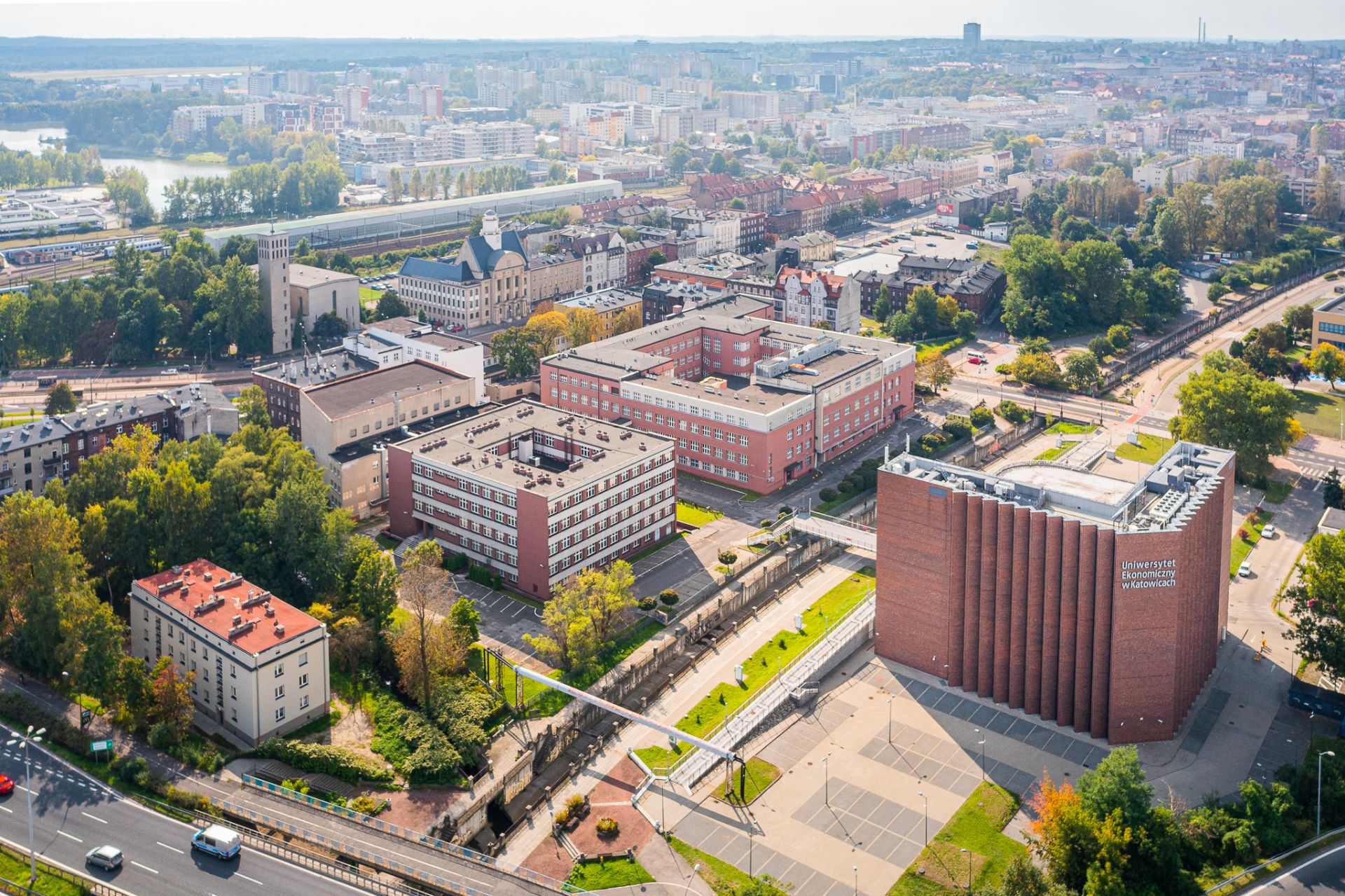 budynki Uniwersytetu Ekonomicznego w Katowicach