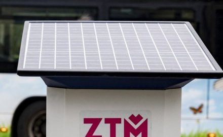 Nowe biletomaty solarne czekają na uruchomienie. W Katowicach będzie ich 17 [Lista punktów]