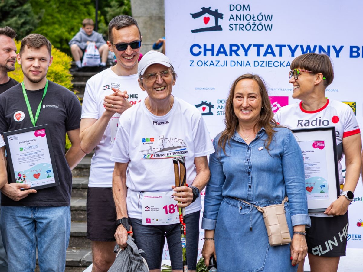 Fot. Jakub Dyl/WKATOWICACH.eu. 31 maja odbyła się kolejna edycja charytatywnego biegu dla Domu Aniołów Stróżów dzieci z pingwinem ligo i krową tauron