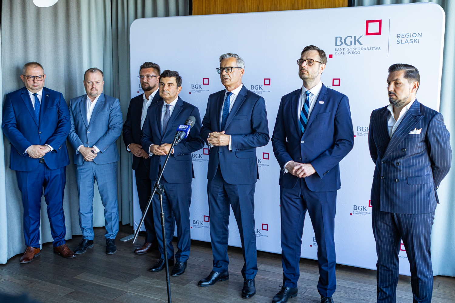 Bank Gospodarstwa Krajowego stawia na rozwój województwa śląskiego. W Katowicach rozmawiano o inwestycjach, transformacji i wsparciu samorządów