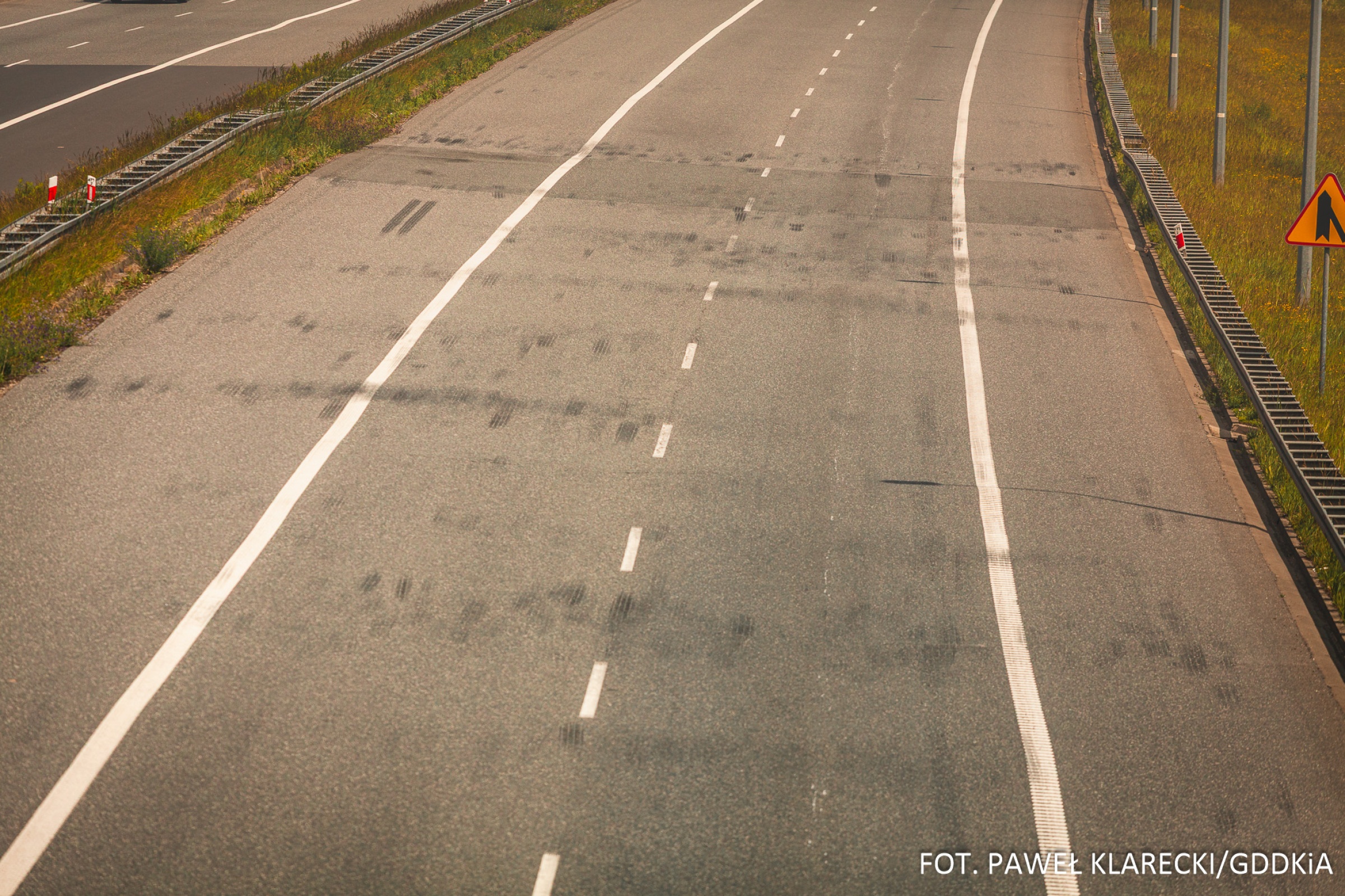 A1 bez podskakujących aut? Drogowcy rozpoczynają remont odcinka między Pyrzowicami a Piekarami Śląskimi [Zdjęcia]