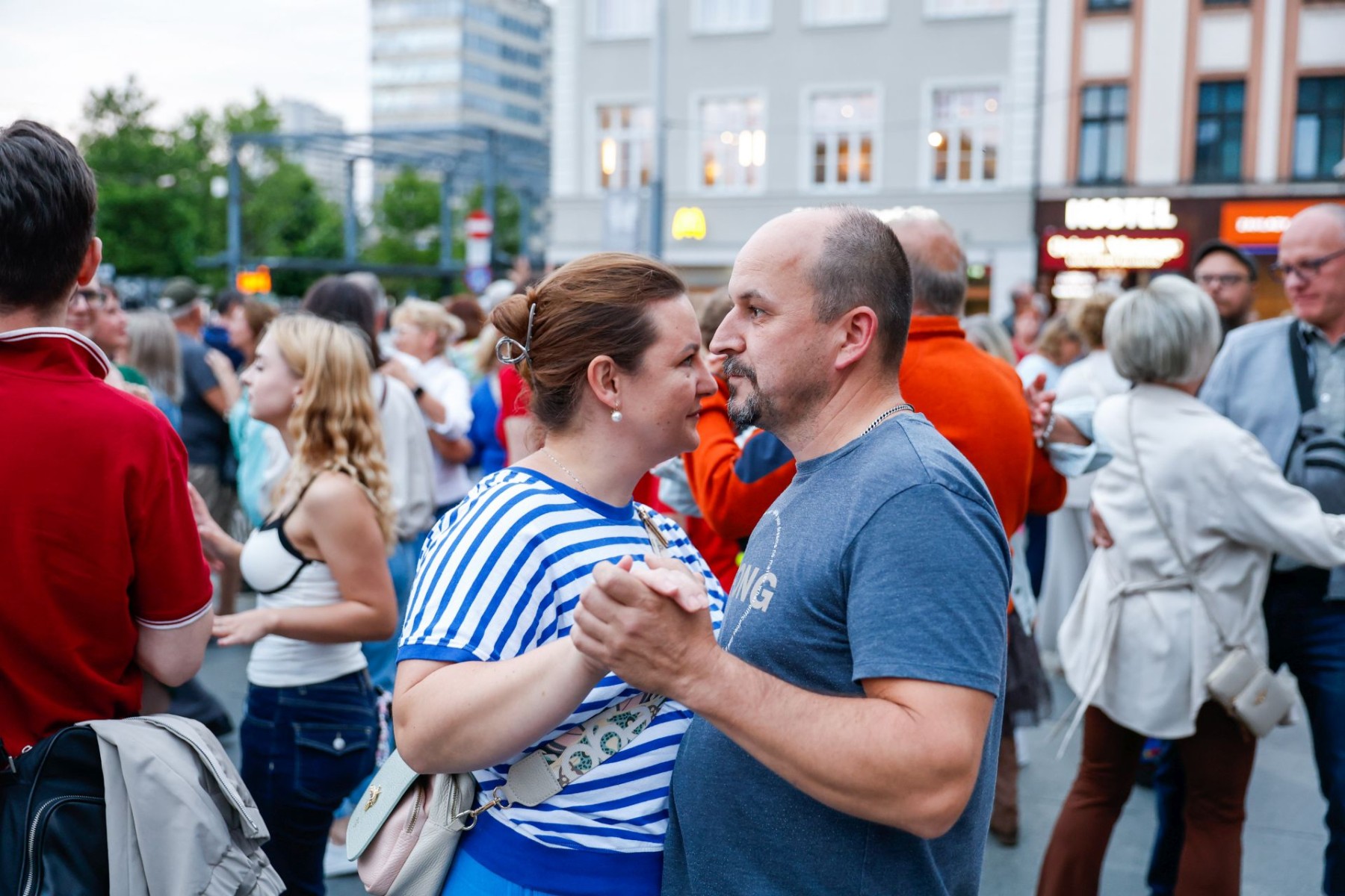 Hity lata porwą Katowice do tańca! Bezpłatna potańcówka w centrum miasta już 18 lipca