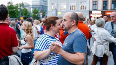 Hity lata porwą Katowice do tańca! Bezpłatna potańcówka w centrum miasta już 18 lipca