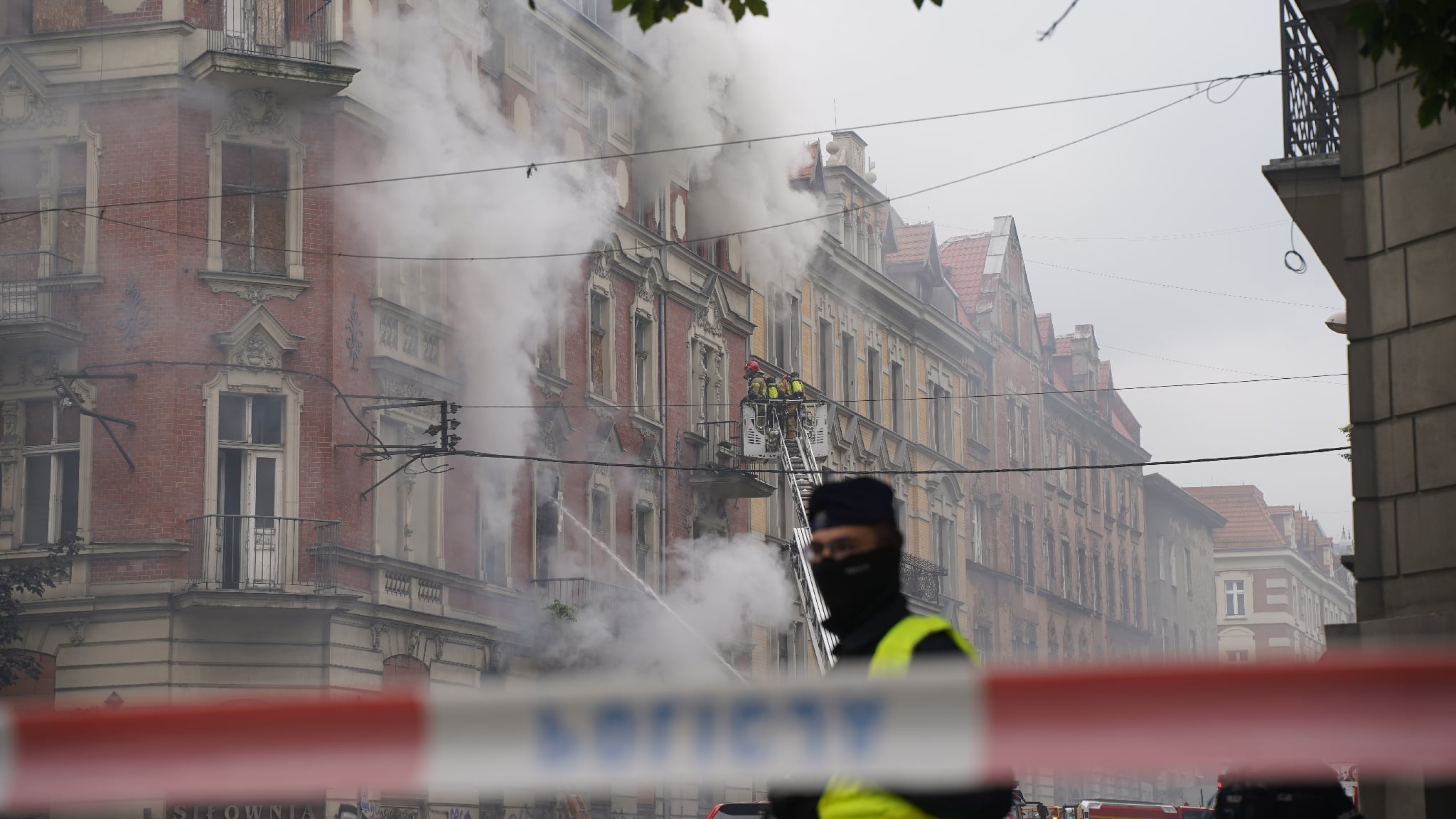 Pożar kamienicy przy ul. Chopina w Katowicach. Przed laty w wyniku wybuchu gazu zginęła tu rodzina Kmicików