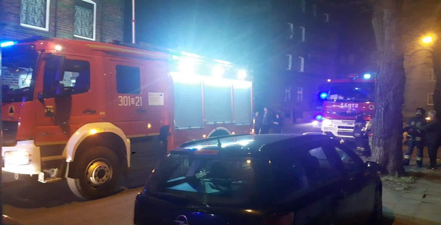Fot. Komenda Miejska PSP w Katowicach. Interwencja straży pożarnej przy ulicy Wandy w Katowicach